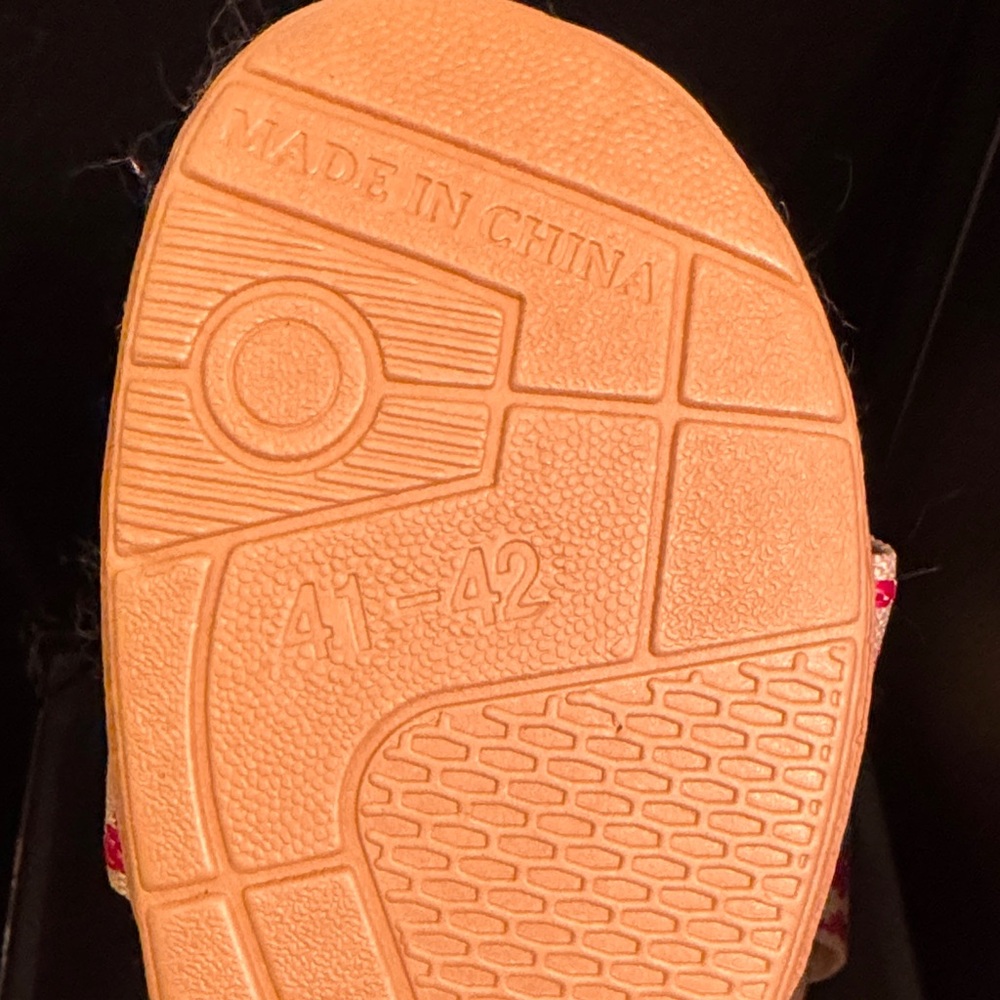 SHEIN Red & Cream Patterned Slide Sandals. Lightweight sandals with a boho touch - Picture 9 of 9